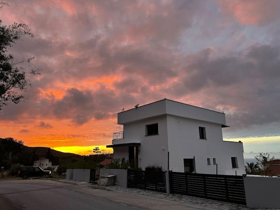 Karmi'De Rueya Gibi Tatil Villa Kyrenia  Exterior photo